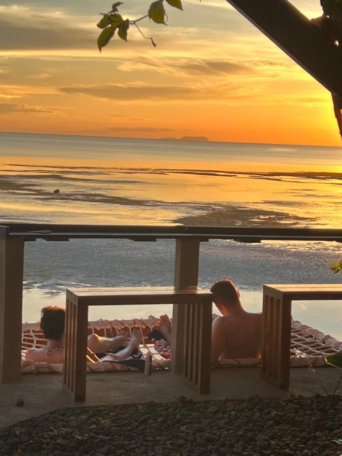 White Bada Guesthouse Siquijor Zewnętrze zdjęcie